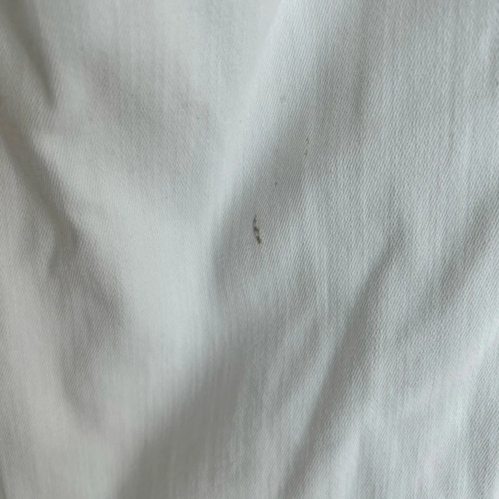 American Eagle Ne(X)T level stretchX white jeans Size 4 - Picture 4 of 4